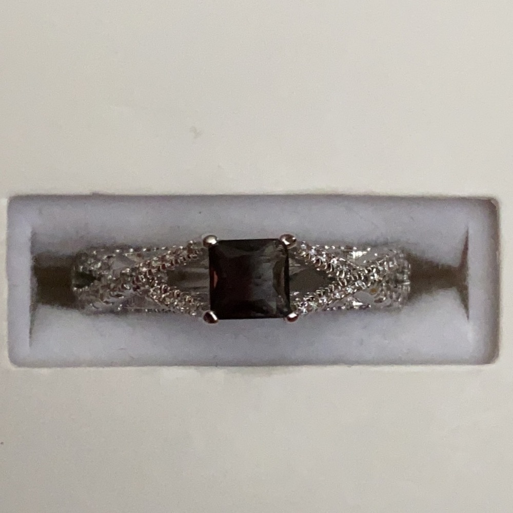 Midnight ombré ring.
